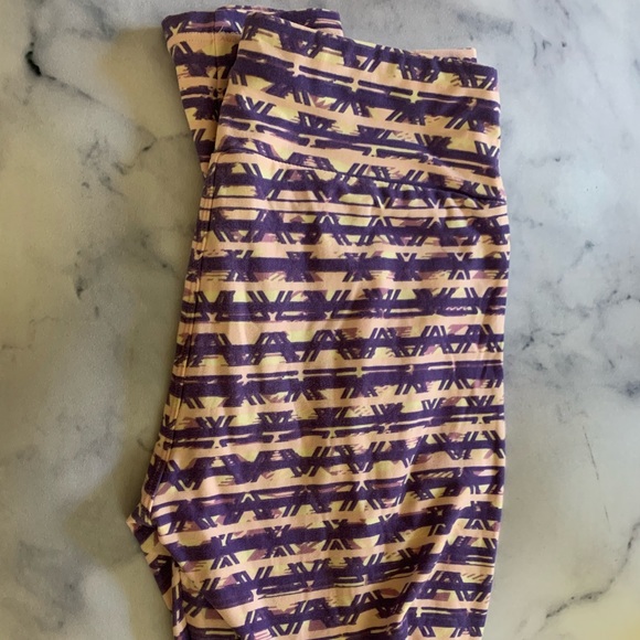 Os Lularoe Leggings Like New - Picture 2 of 5